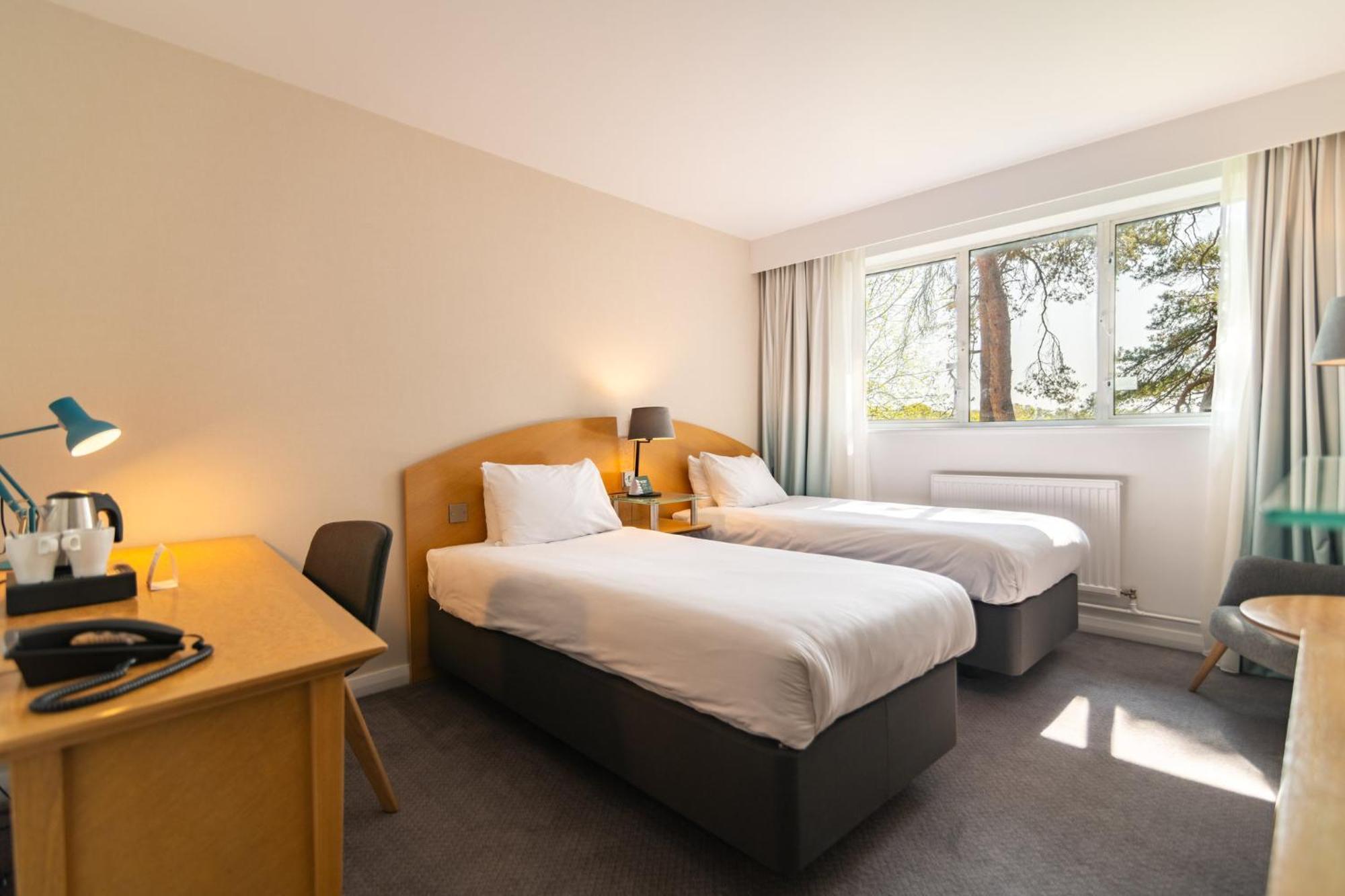 Holiday Inn Ashford - North A20 By Ihg Exterior foto
